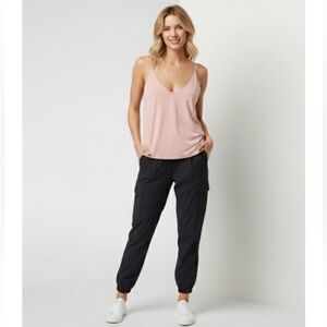 New Vuori Women’s Villa Cargo Jogger XLarge Black VW4056
#Comfortable